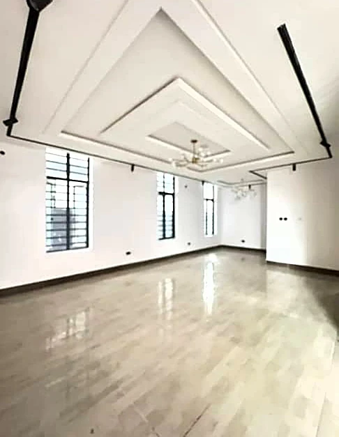 Duplex for Sale in Lekki phase 1, Lagos - Image 3