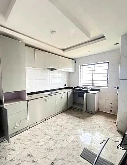 Mansion for Sale in Abraham Adesanya, Lagos - Image 4