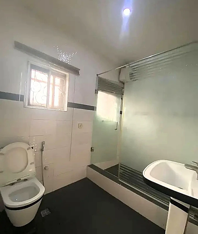 Duplex for Sale in Woji Estate, Rivers - Image 6