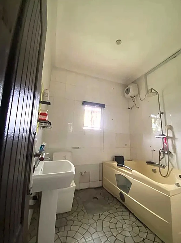 Bungalow for Sale in Green Vile Estate, Rivers - Image 4