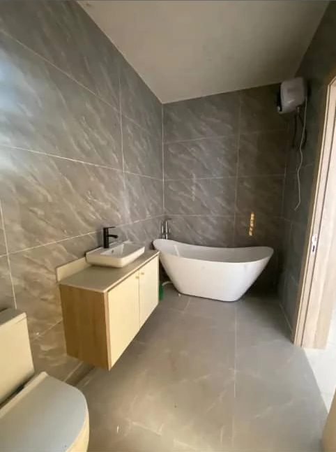 Duplex for Sale in Lekki phase 1, Lagos - Image 5
