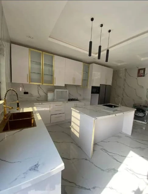 Duplex for Sale in Lekki phase 1, Lagos - Image 4