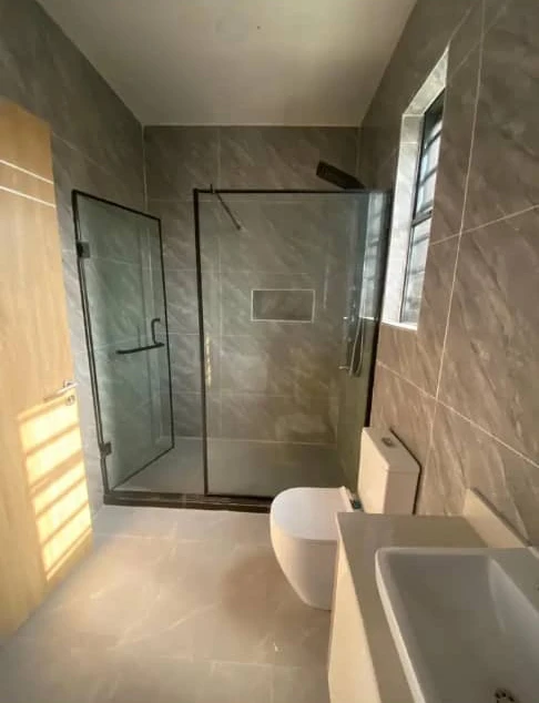 Duplex for Sale in Lekki phase 1, Lagos - Image 6