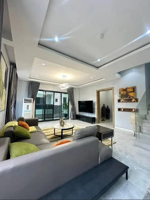 Pent-House for Sale in Lekki phase 1, Lagos - Image 6