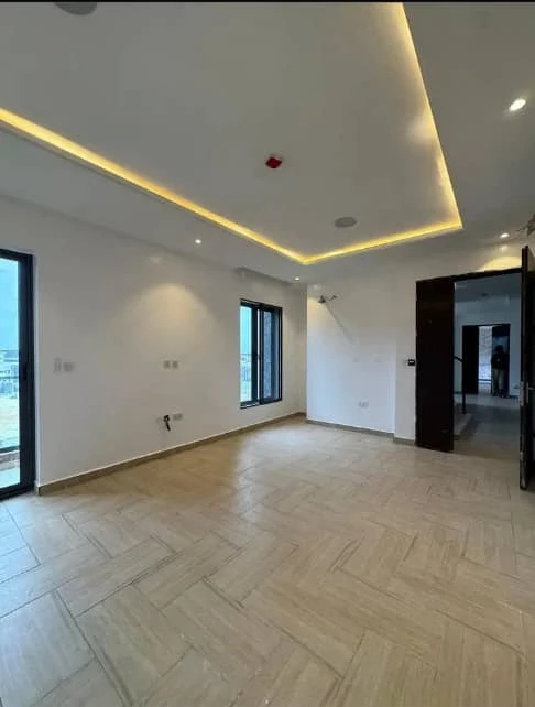 2 Bedroom Flat for Sale in Ikate Lekki, Lagos - Image 2