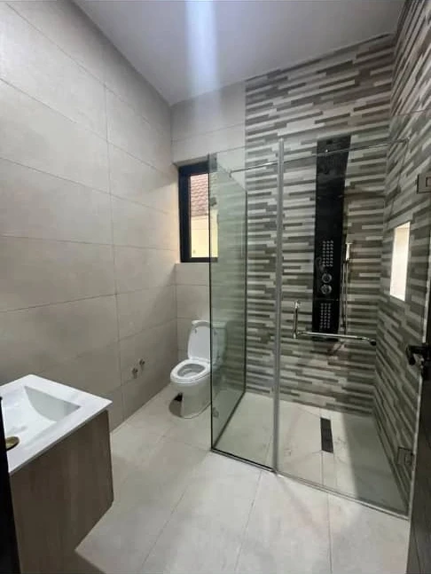 Duplex for Sale in Lekki phase 1, Lagos - Image 2