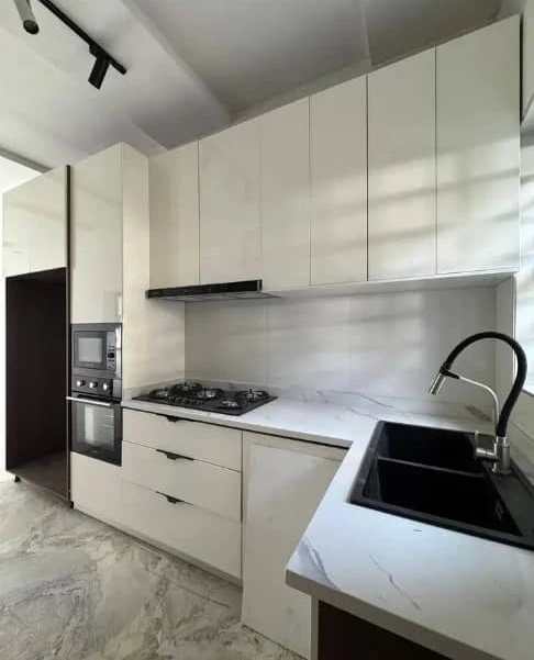 3 Bedroom Flat for Sale in Lekki phase 1, Lagos - Image 4