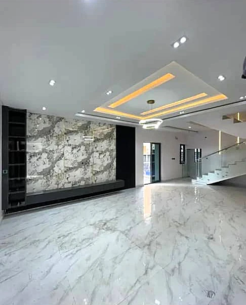 Duplex for Sale in Ologolo Lekki, Lagos - Image 4