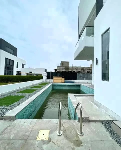 Duplex for Sale in Ikate Lekki, Lagos - Image 1