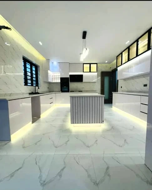 Duplex for Sale in Adebiyi Jones Lekki, Lagos - Image 4