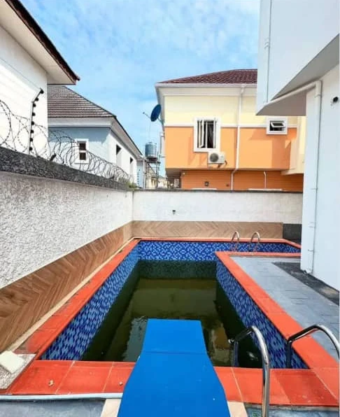 Duplex for Sale in Lekki phase 1, Lagos - Image 5