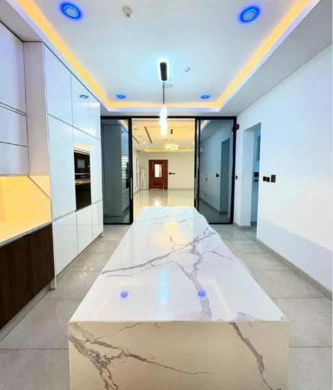 Duplex for Sale in Lekki phase 1, Lagos - Image 1