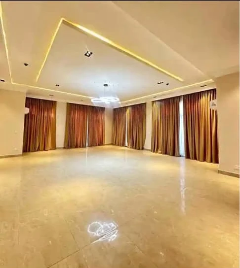 Mansion for Sale in Lekki phase 1, Lagos - Image 4