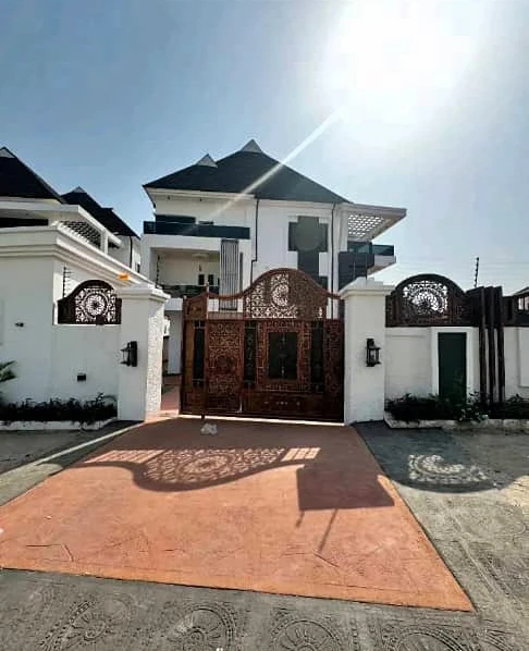 Duplex for Sale in Guzape, FCT - Image 1