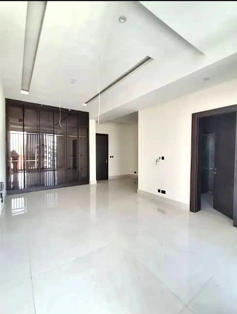 Pent-House for Sale in Ikoyi, Lagos - Image 4