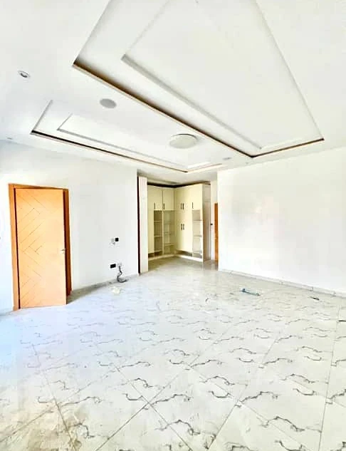 Duplex for Sale in Victoria Garden City, Lagos - Image 4