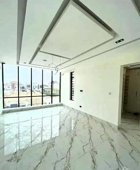 Duplex for Sale in Lekki phase 1, Lagos - Image 2