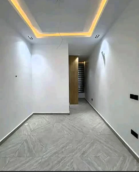 Duplex for Sale in Omachi Estate Rumuodomaya, Rivers - Image 6
