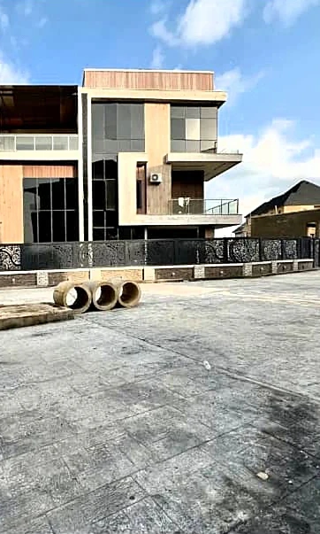 Duplex for Sale in Guzape, FCT - Image 1