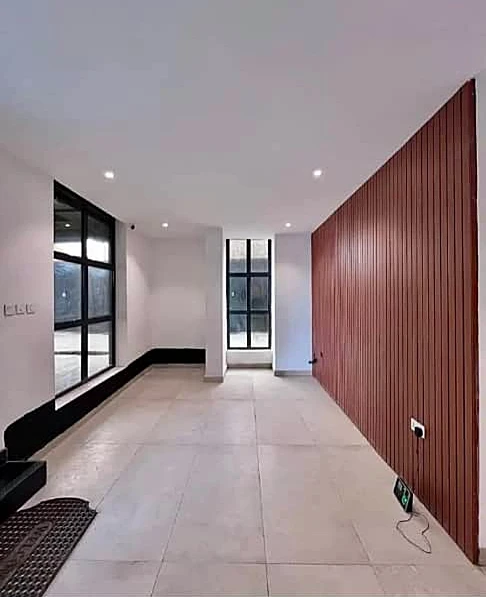 Pent-House for Sale in Lekki phase 1, Lagos - Image 6