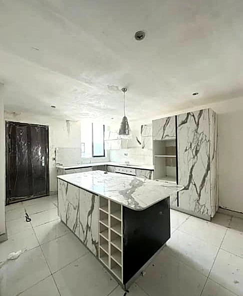 Hostel for Sale in Lekki phase 1, Lagos - Image 2