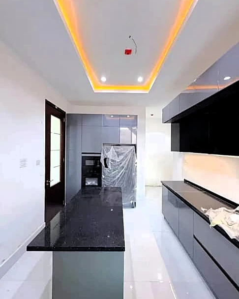 3 Bedroom Flat for Sale in Lekki phase 1, Lagos - Image 2