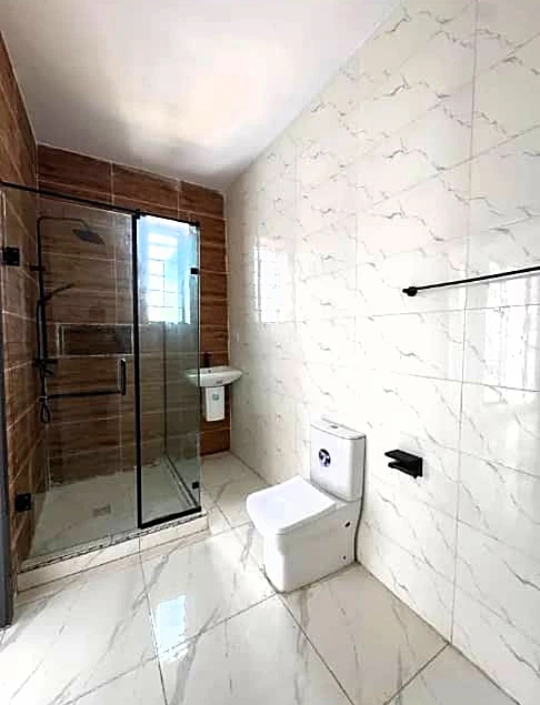 Duplex for Sale in Lekki, Lagos - Image 5
