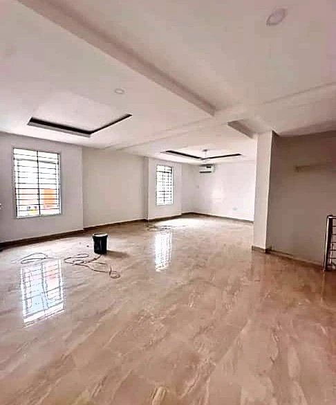 Duplex for Rent in Lekki phase 1, Lagos - Image 3