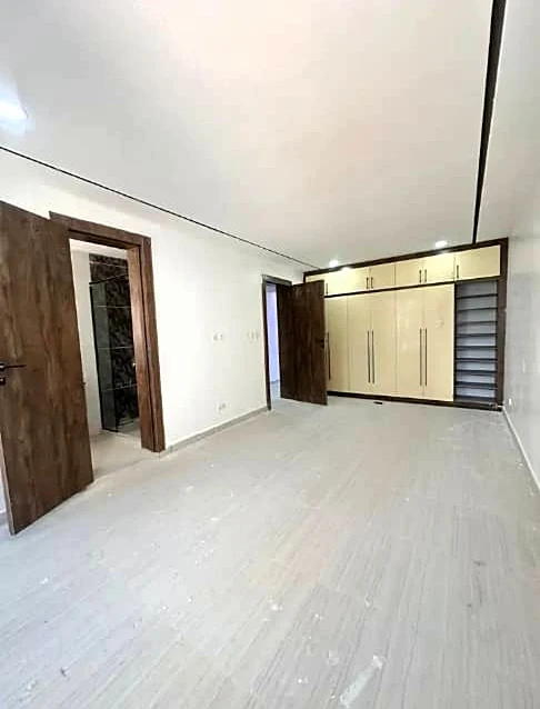 3 Bedroom Flat for Rent in Ikate Lekki, Lagos - Image 6