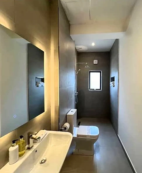 3 Bedroom Flat for Sale in Lekki phase 1, Lagos - Image 1