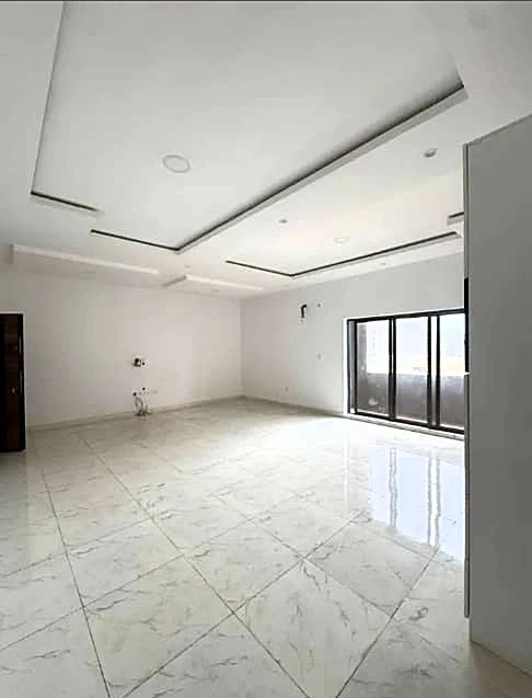 3 Bedroom Flat for Sale in Lekki phase 1, Lagos - Image 6