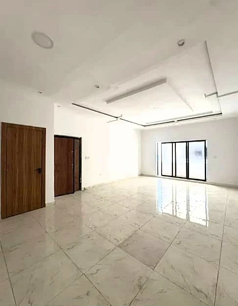 3 Bedroom Flat for Sale in Lekki phase 1, Lagos - Image 2