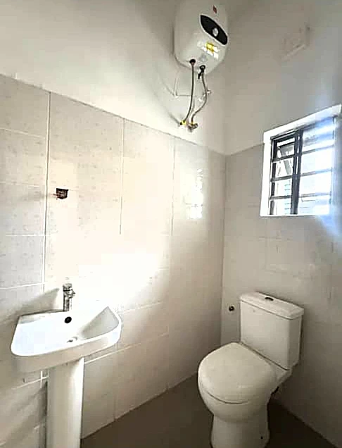 3 Bedroom Flat for Sale in Lekki phase 1, Lagos - Image 1