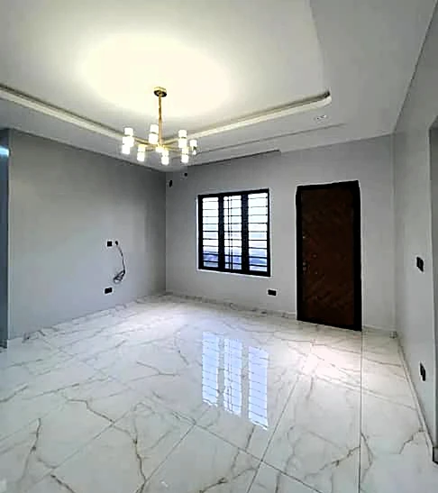 Duplex for Sale in Lekki phase 1, Lagos - Image 1