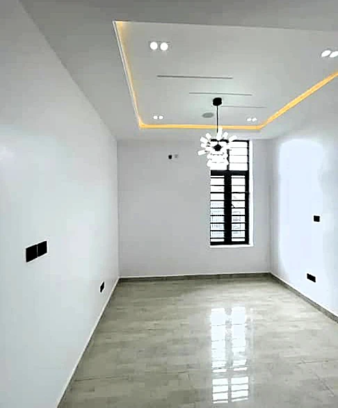Duplex for Sale in Lekki phase 1, Lagos - Image 3