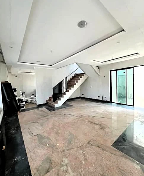 Duplex for Sale in Lekki phase 1, Lagos - Image 4