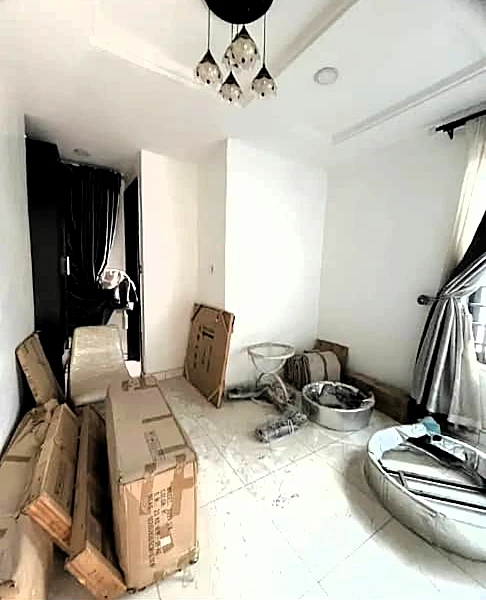 2 Bedroom Flat for Sale in Ologolo Lekki, Lagos - Image 2