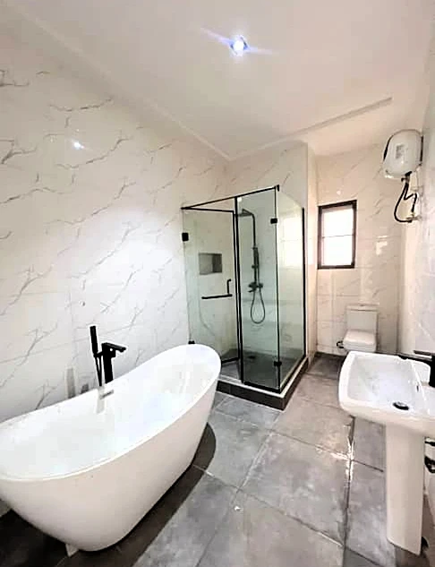 Duplex for Sale in Lekki phase 1, Lagos - Image 5