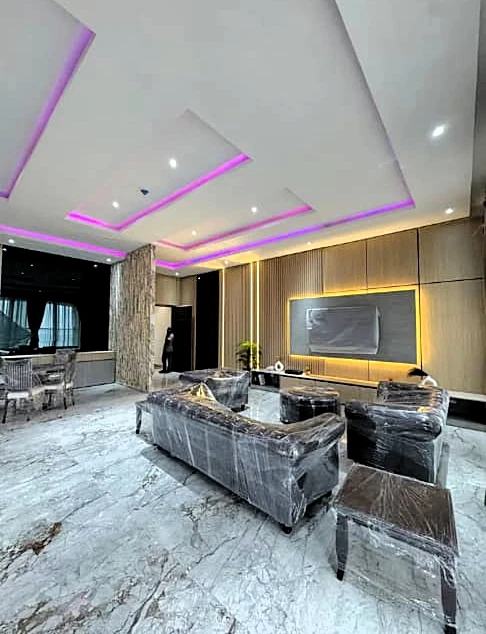 Pent-House for Sale in Ikoyi, Lagos - Image 2