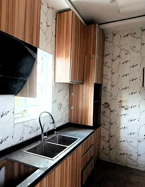 3 Bedroom Flat for Sale in Surulere, Lagos - Image 1
