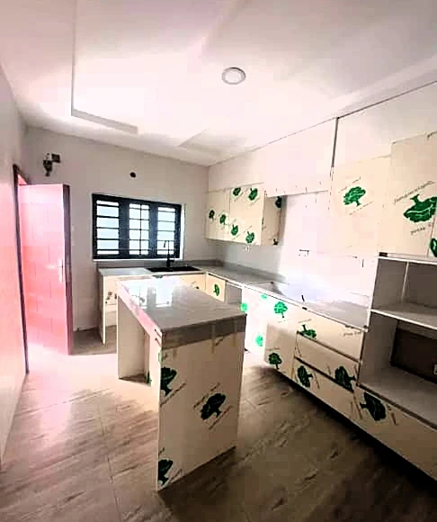 Duplex for Sale in Lekki phase 1, Lagos - Image 1