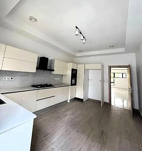 Duplex for Sale in Lifecamp, FCT - Image 4