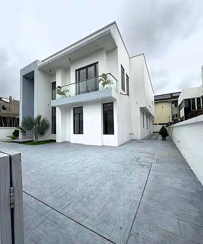 Duplex for Sale in Royal Garden, Lekki, Lagos cover picture