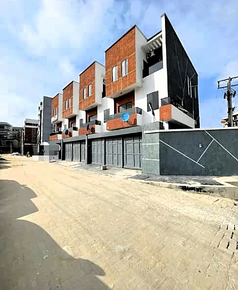 Duplex for Sale in Lekki phase 1, Lagos cover picture
