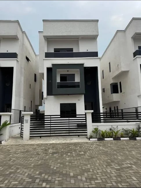 Duplex for Sale in Ikate Lekki, Lagos cover picture