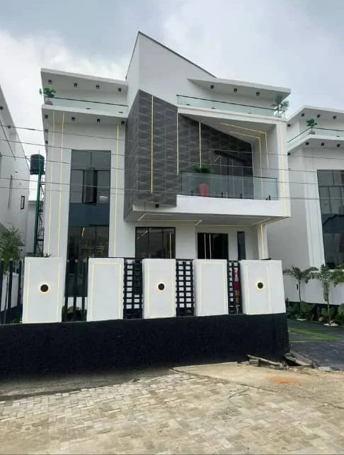 Duplex for Sale in Ajah, Lekki, Lagos cover picture
