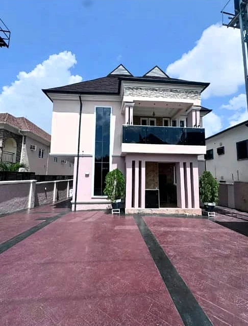 Duplex for Sale in Apo, FCT cover picture