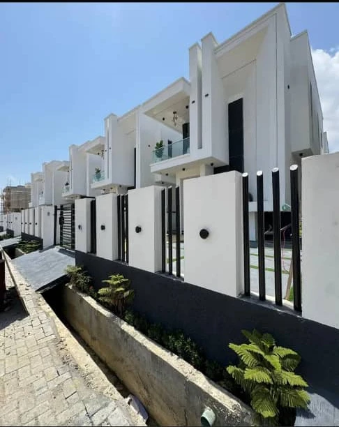 Duplex for Sale in Ajah, Lekki, Lagos cover picture