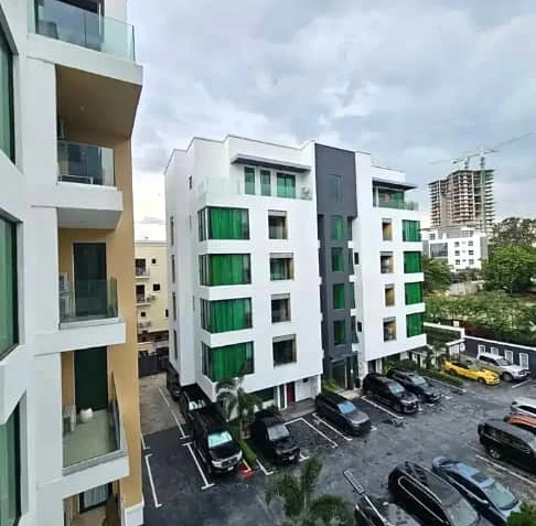 3 Bedroom Flat for Sale in Ikoyi, Lagos
