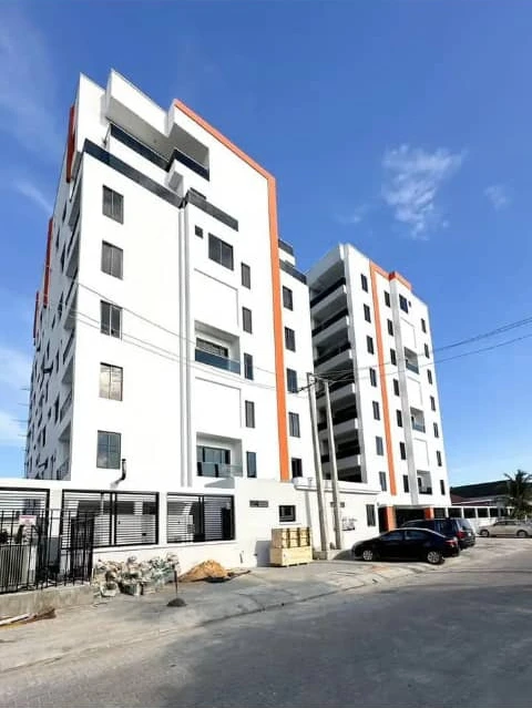 Pent-House for Sale in Lekki phase 1, Lagos